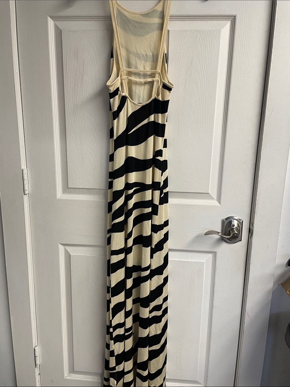 Zebra Print Knit Maxi Dress - Picture 5 of 7